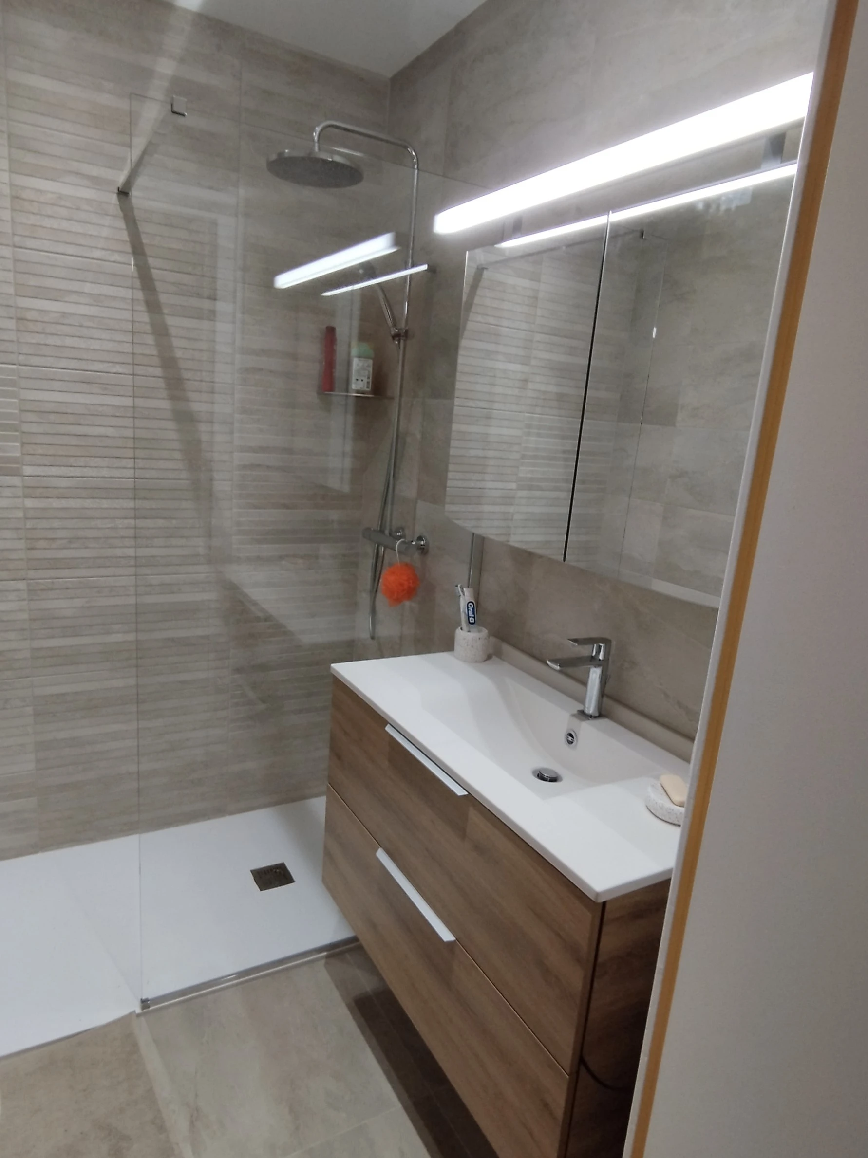 Salles de Bains Design - Aménagement Complet