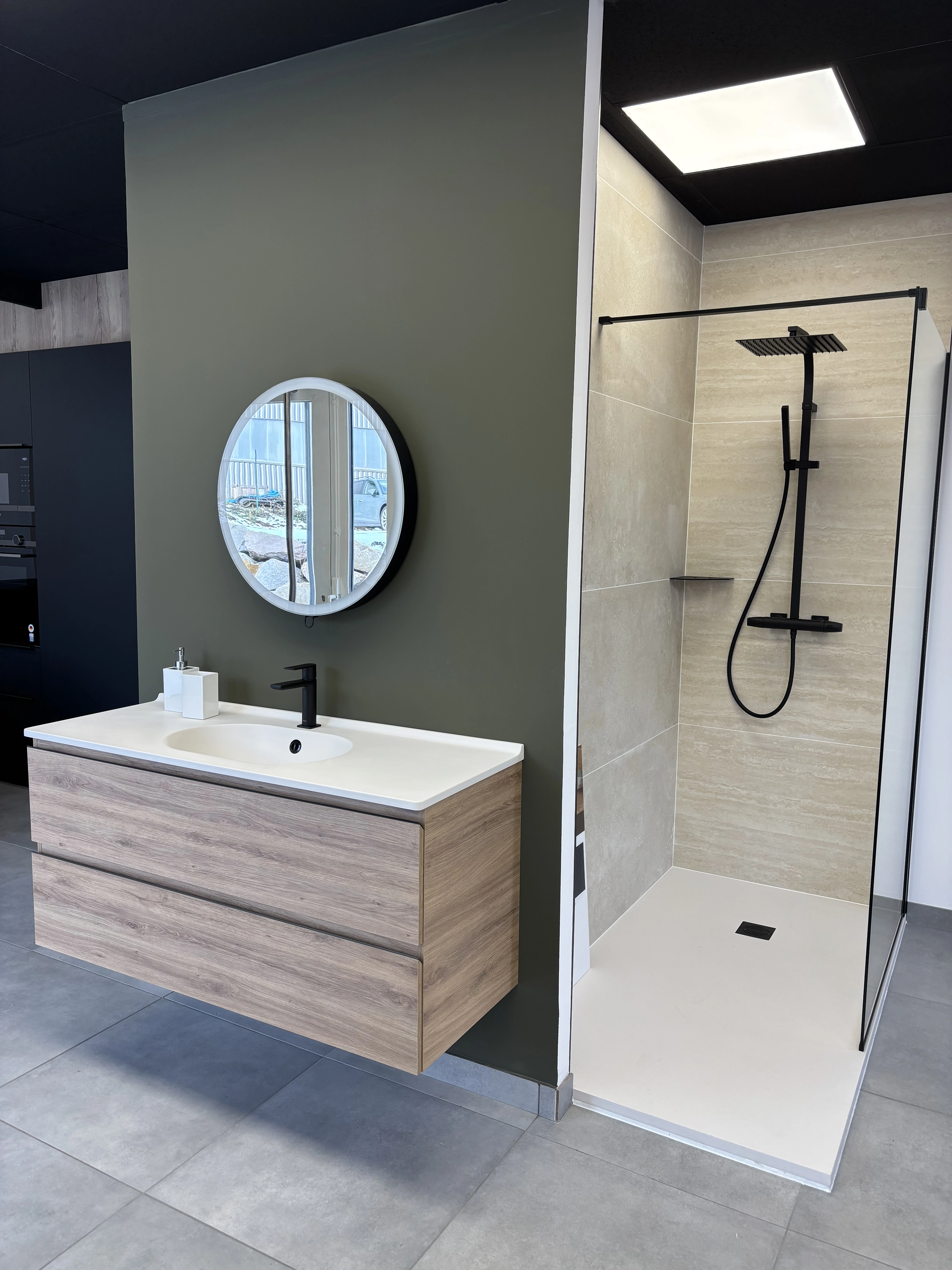 Salles de Bains Miroir - Design Épuré